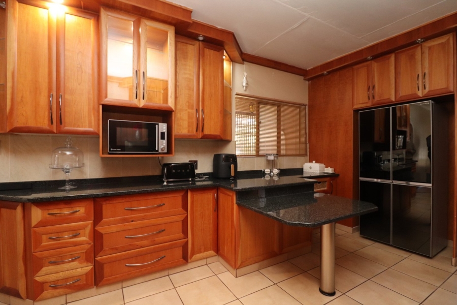 3 Bedroom Property for Sale in Wilkoppies North West